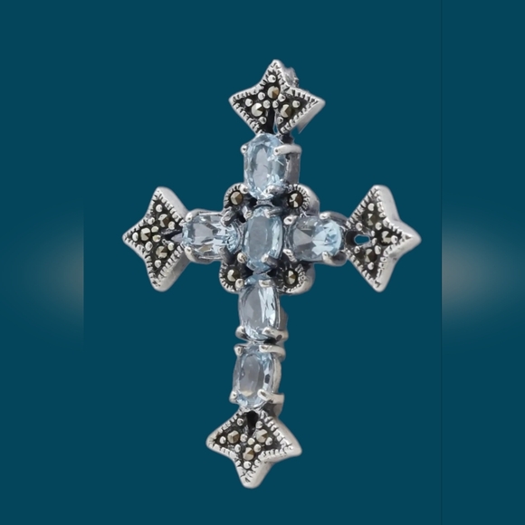 OBJ Vintage 925 Silver Aquamarine and Marcasite Cross Pendant - Picture 2 of 8